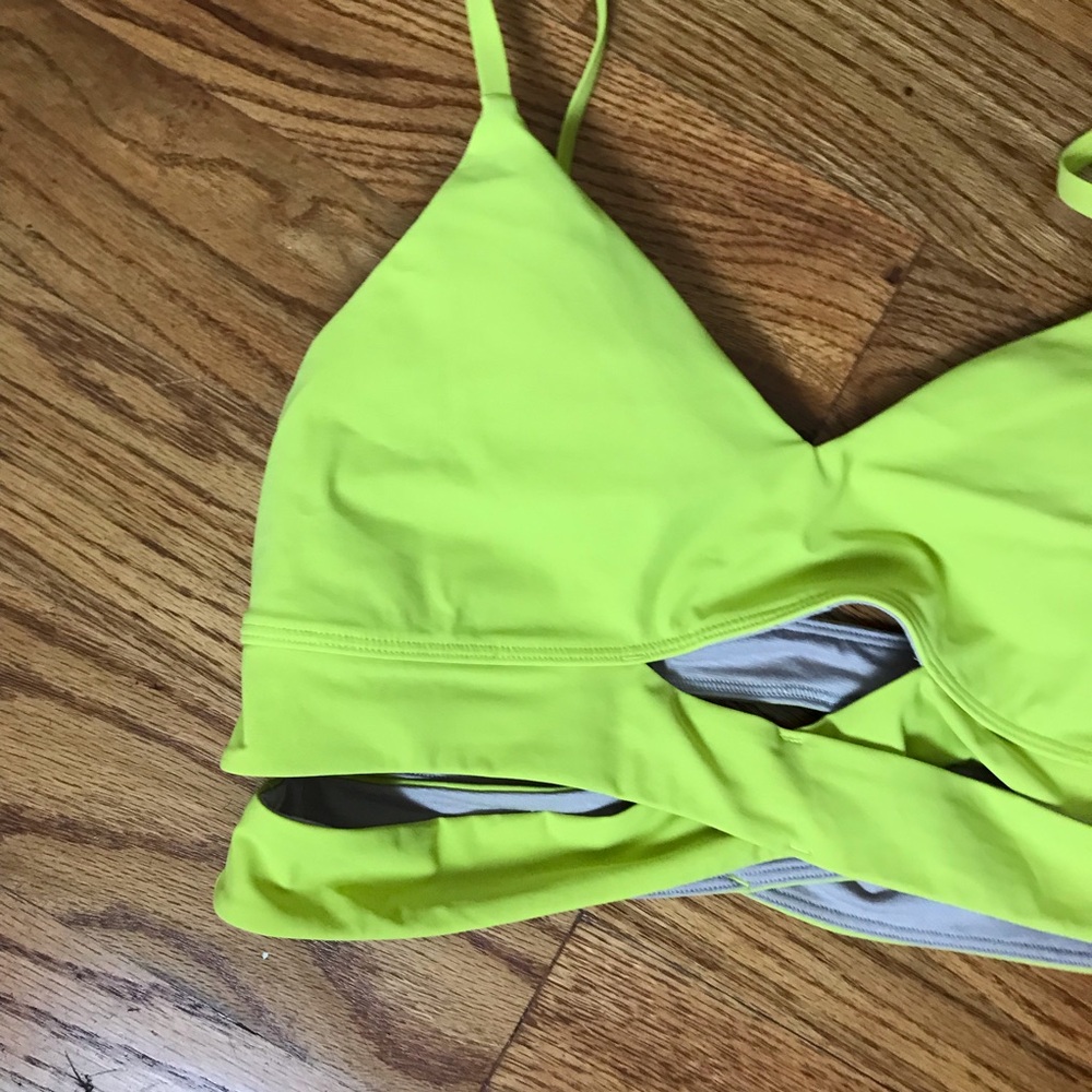 Lululemon Neon Sports-bra - Picture 3 of 6